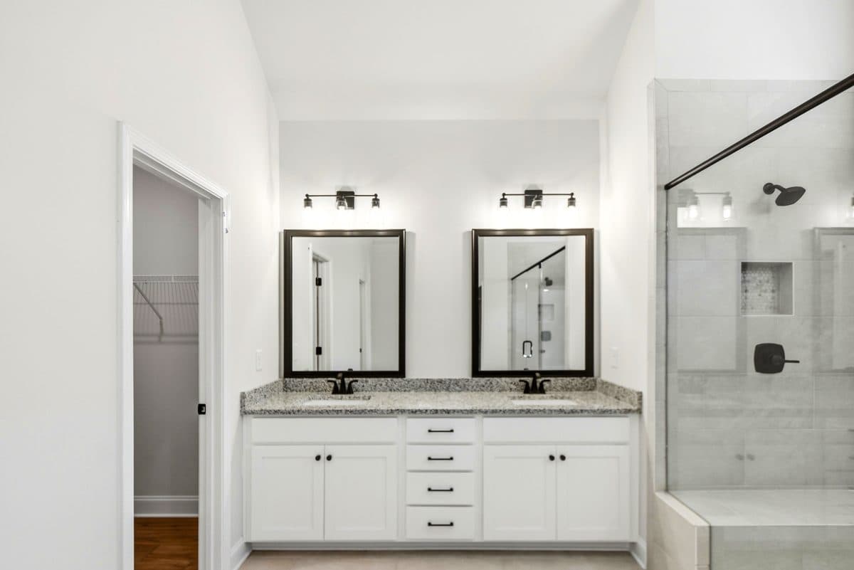 Primary bath