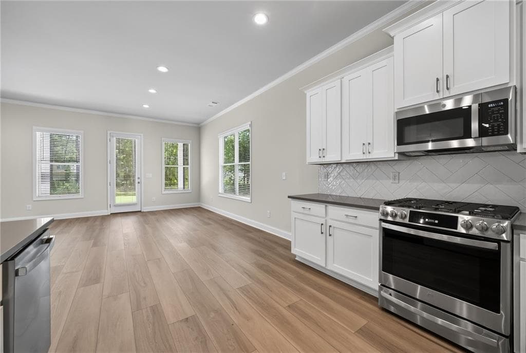 887 Bessie Court — photo 15