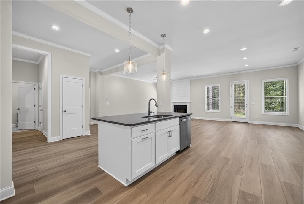 887 Bessie Court — photo 14