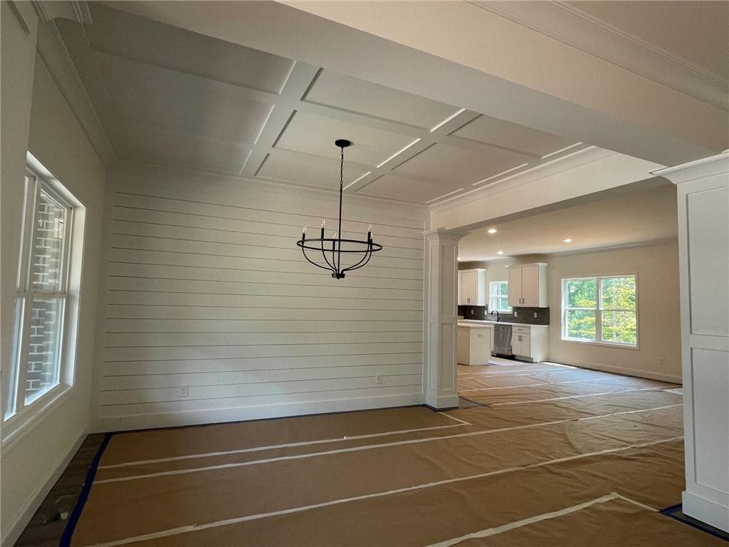 8275 Crooked Creek Drive — photo 3