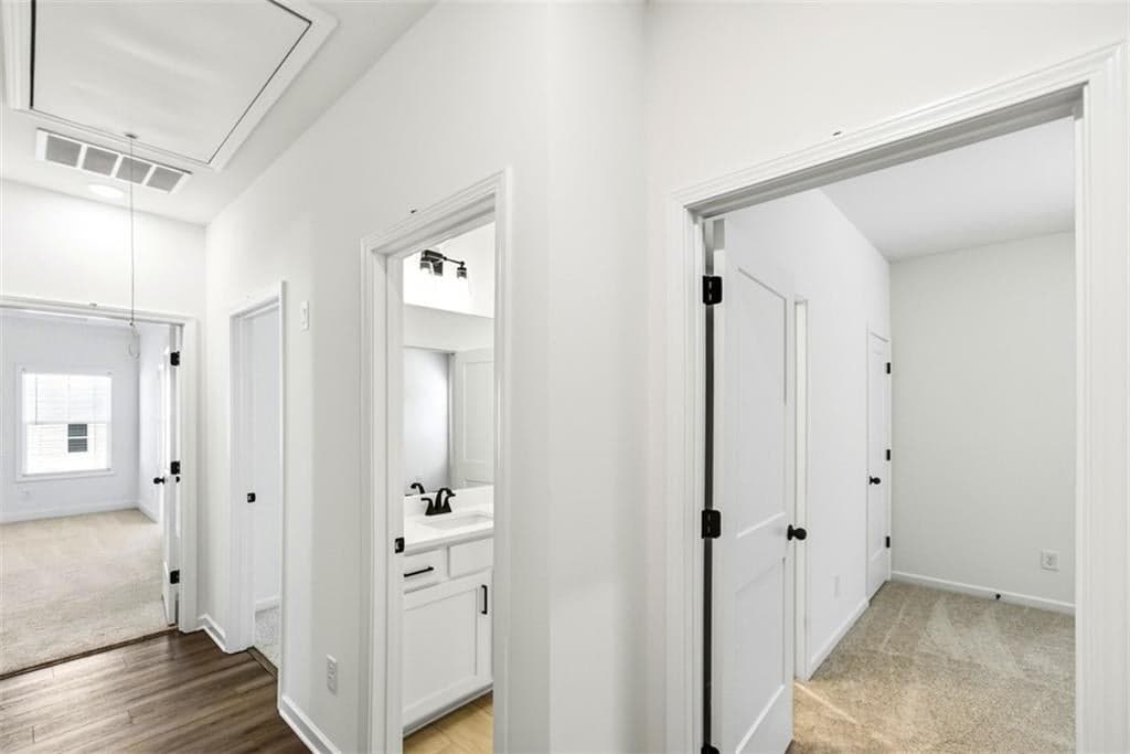 8275 Crooked Creek Drive — photo 27