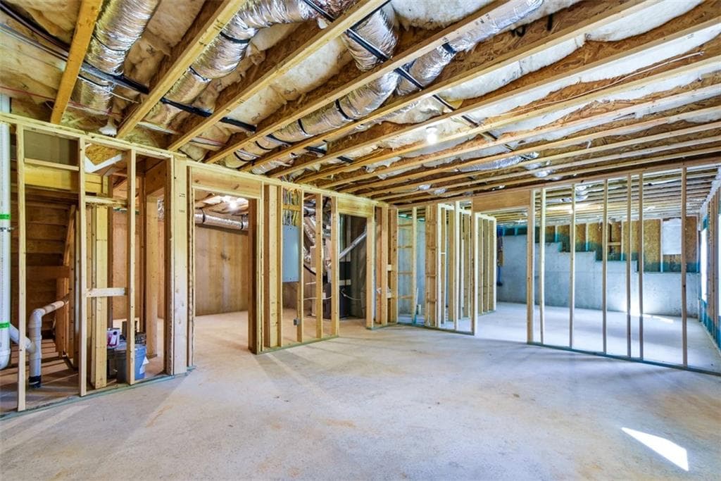 8275 Crooked Creek Drive — photo 50