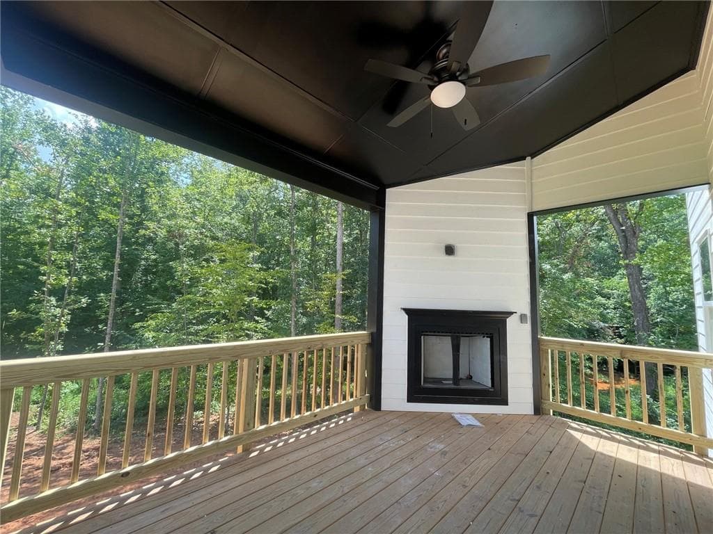 8275 Crooked Creek Drive — photo 6