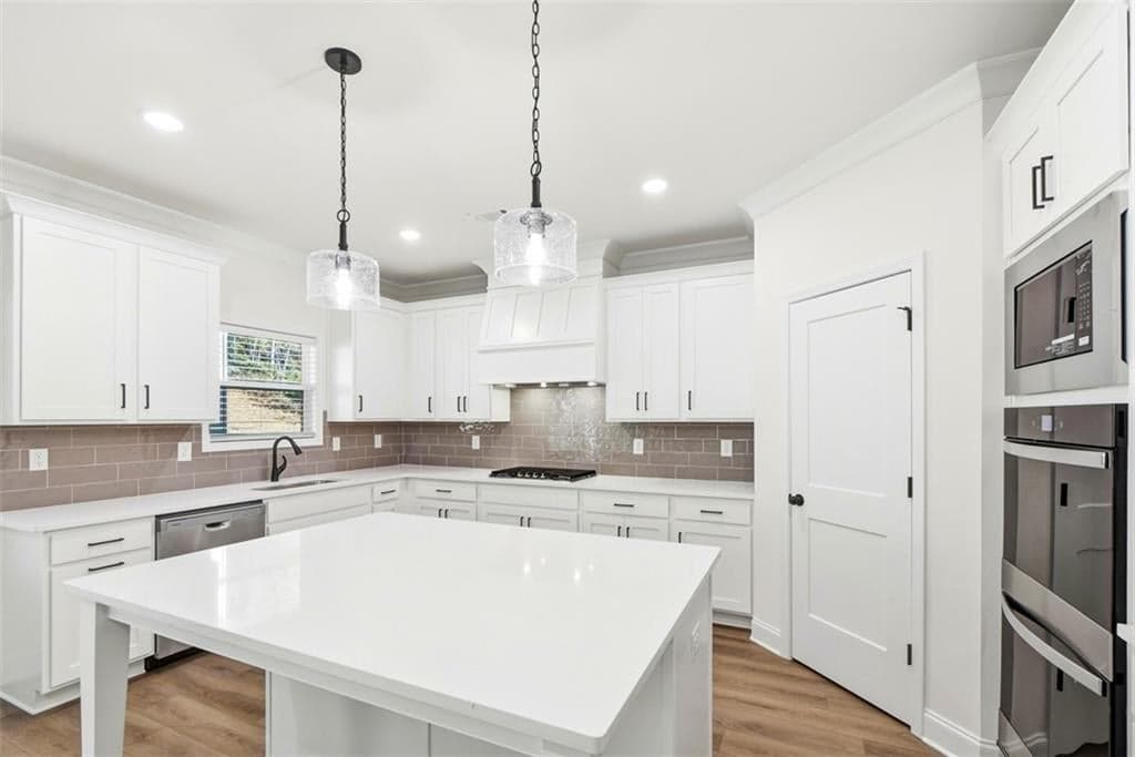 8250 Crooked Creek Drive — photo 17