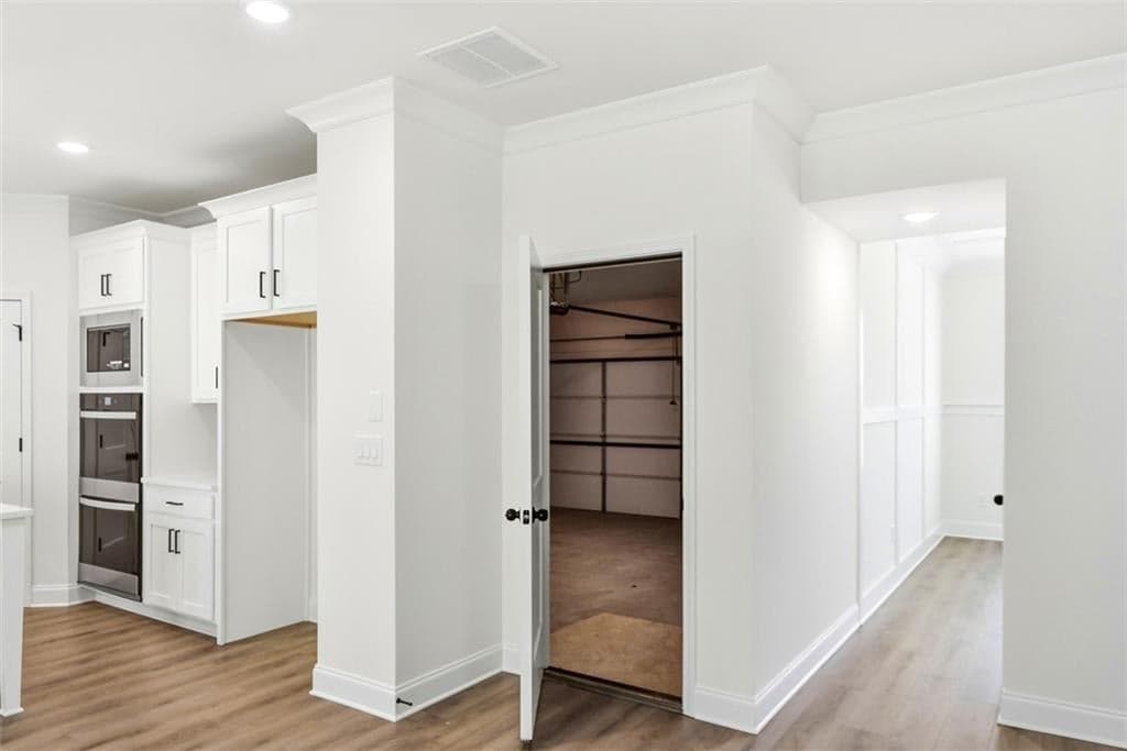 8250 Crooked Creek Drive — photo 22