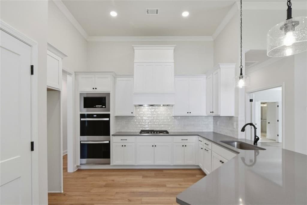 8255 Crooked Creek Drive — photo 27