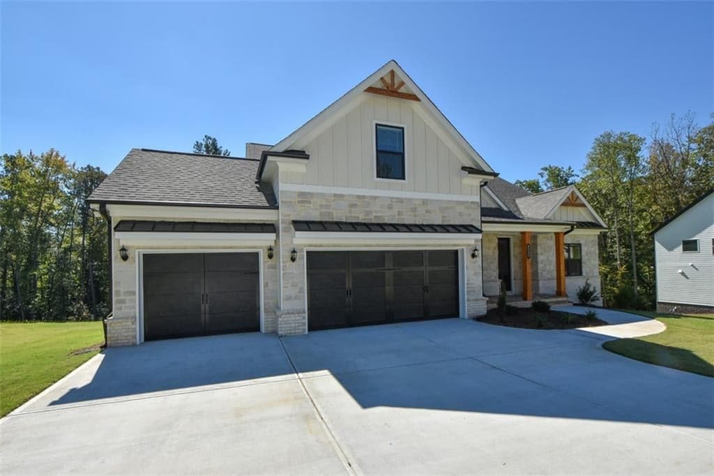 8255 Crooked Creek Drive — photo 10