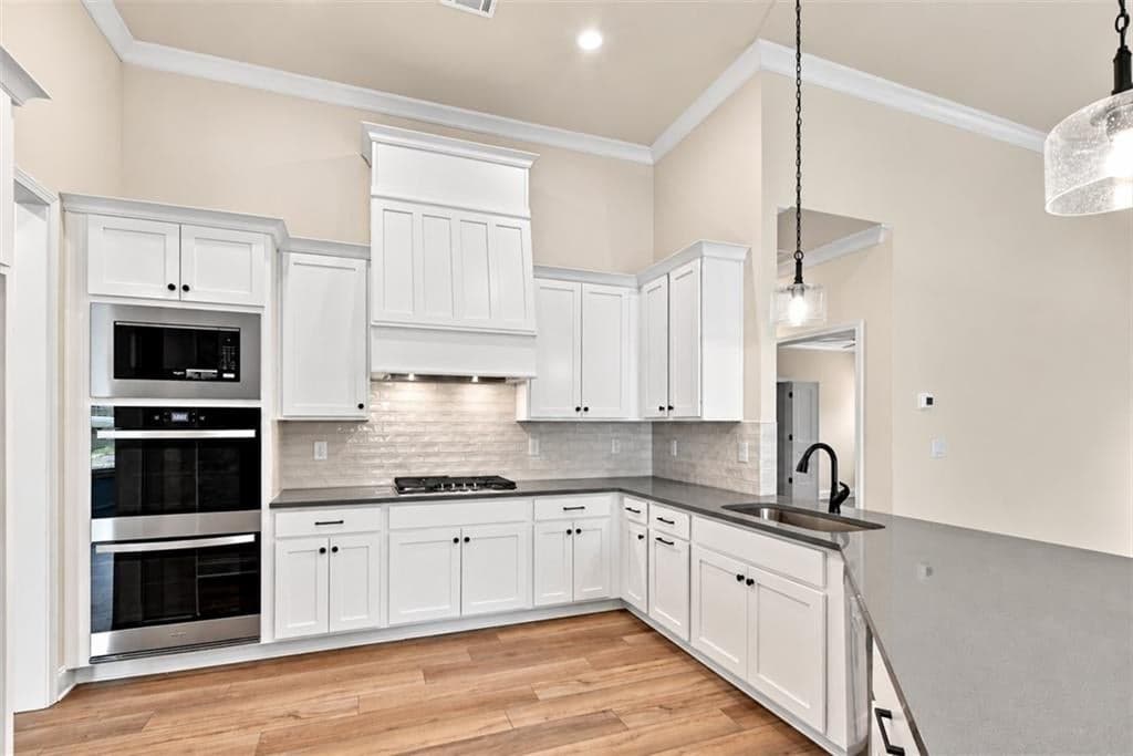 8255 Crooked Creek Drive — photo 31