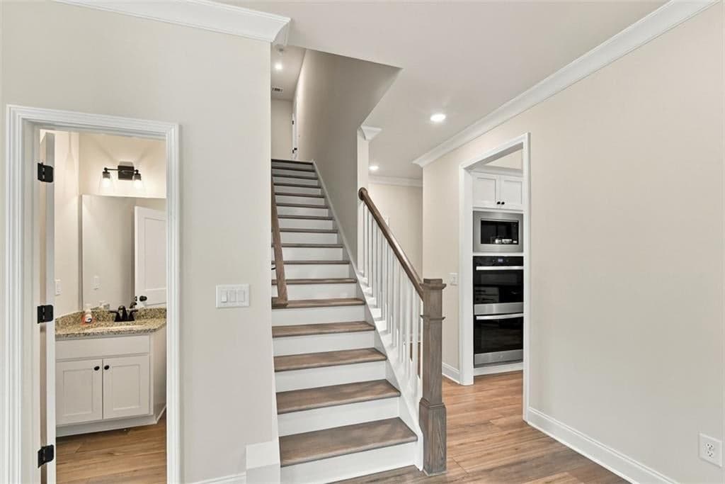 8255 Crooked Creek Drive — photo 47
